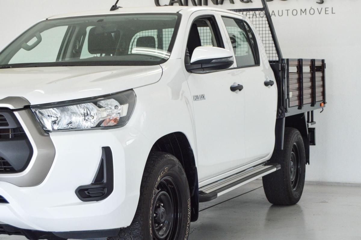 toyota-hilux-2023-diesel-2393cc