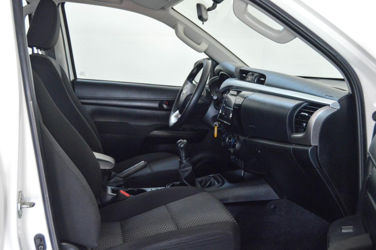 toyota-hilux-2023-diesel-2393cc
