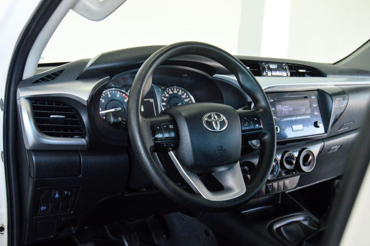 toyota-hilux-2023-diesel-2393cc