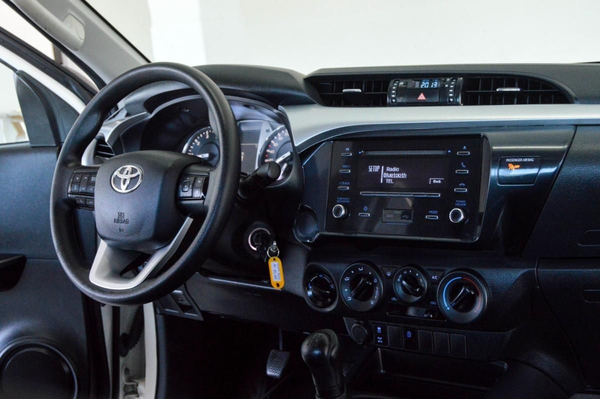 toyota-hilux-2023-diesel-2393cc