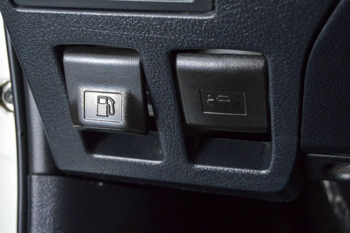 toyota-hilux-2023-diesel-2393cc