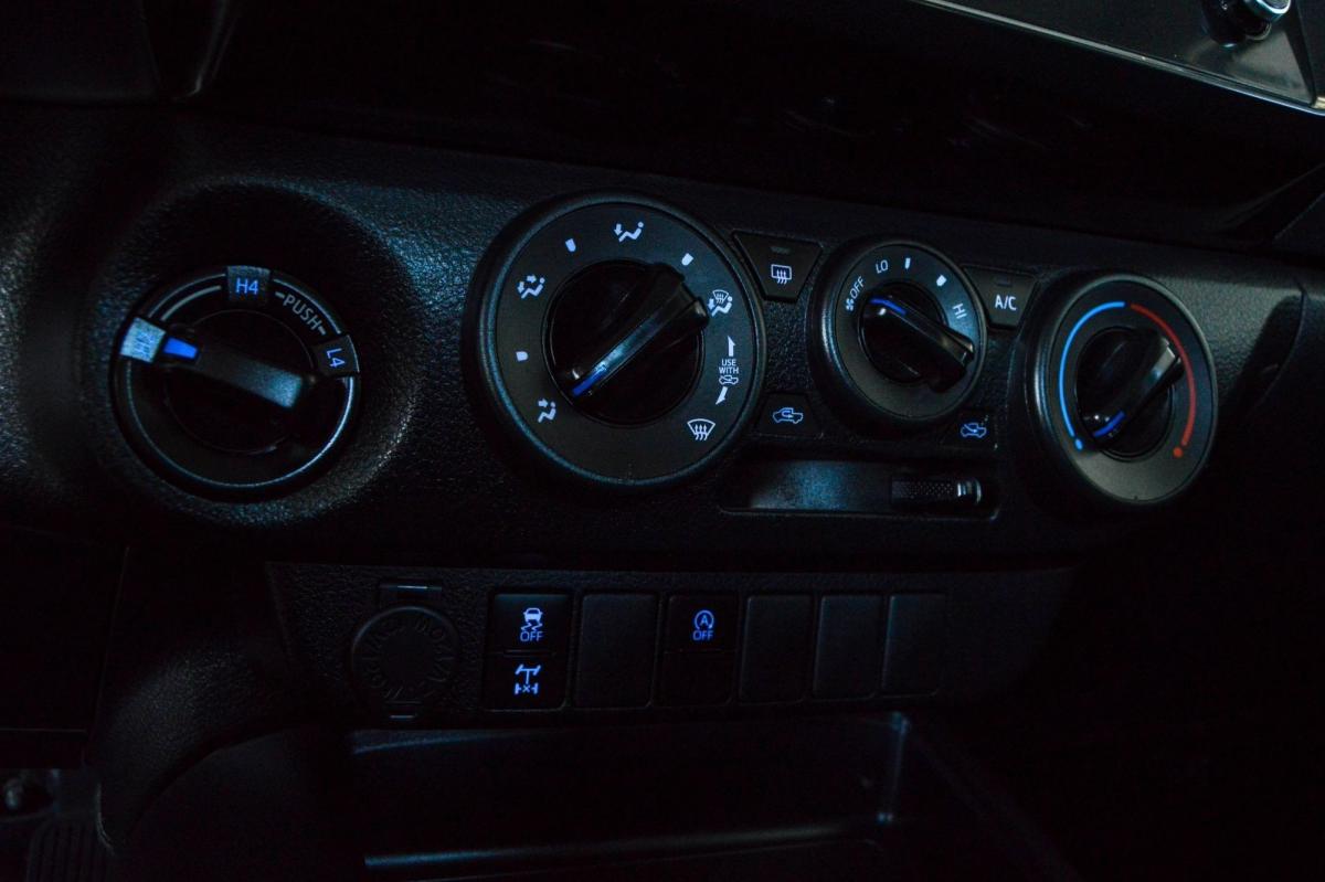toyota-hilux-2023-diesel-2393cc