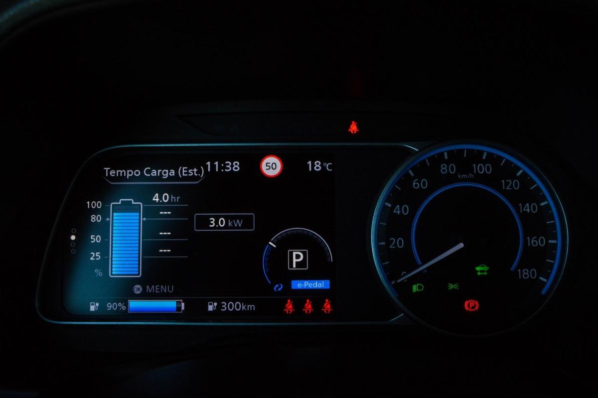 nissan-leaf-2021-eletrico-0cc