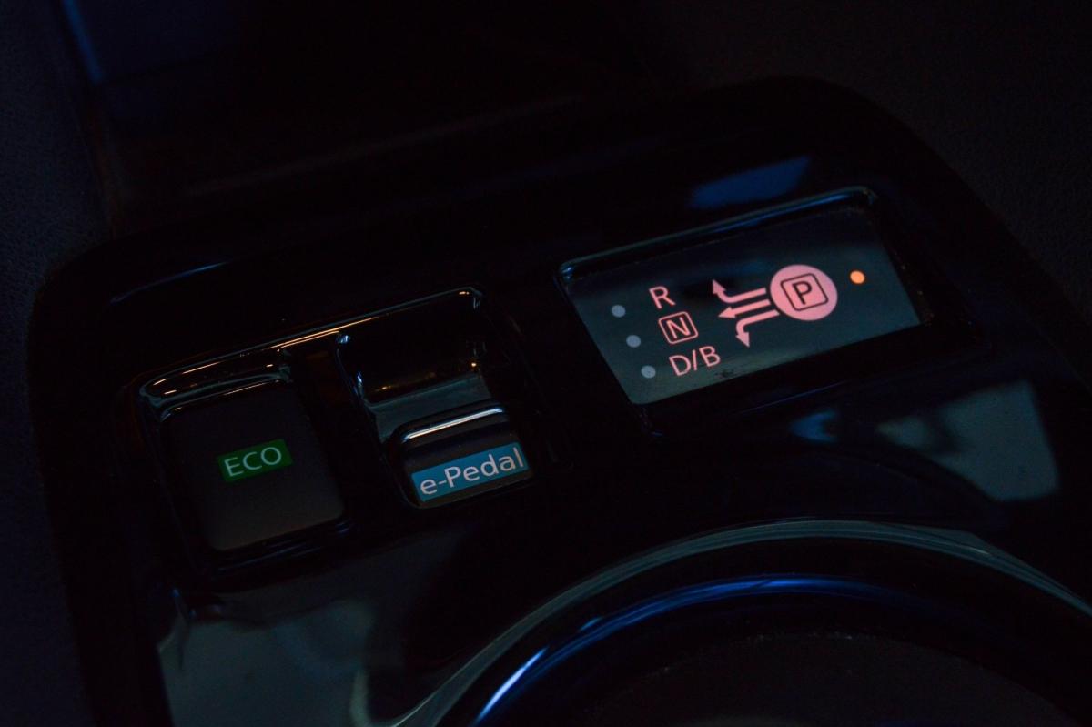 nissan-leaf-2021-eletrico-0cc