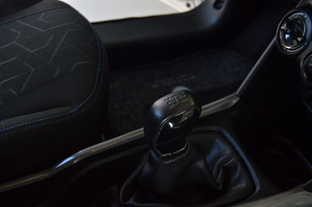 peugeot-2008-2018-diesel-1560cc