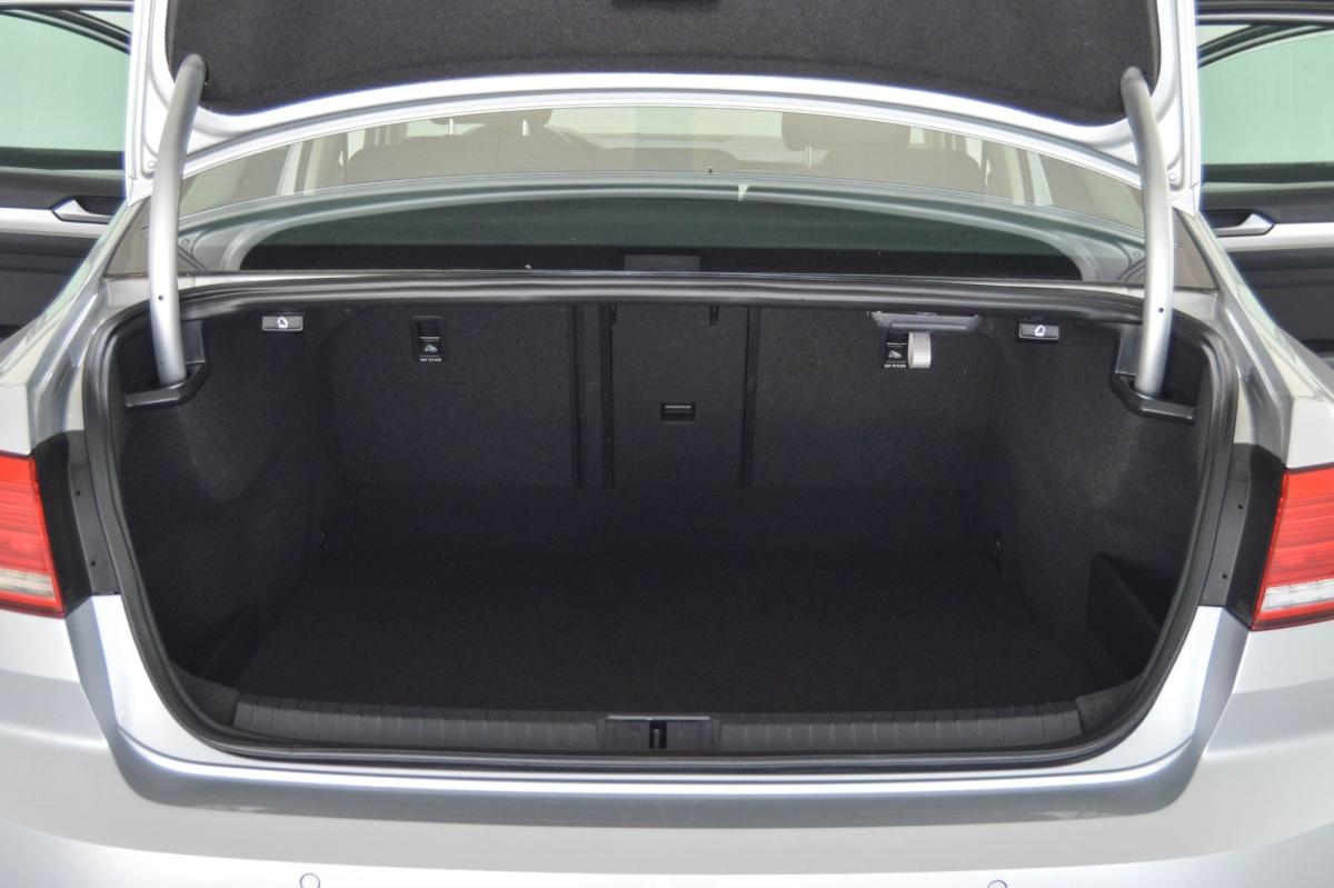 volkswagen-passat-2015-diesel-1598cc