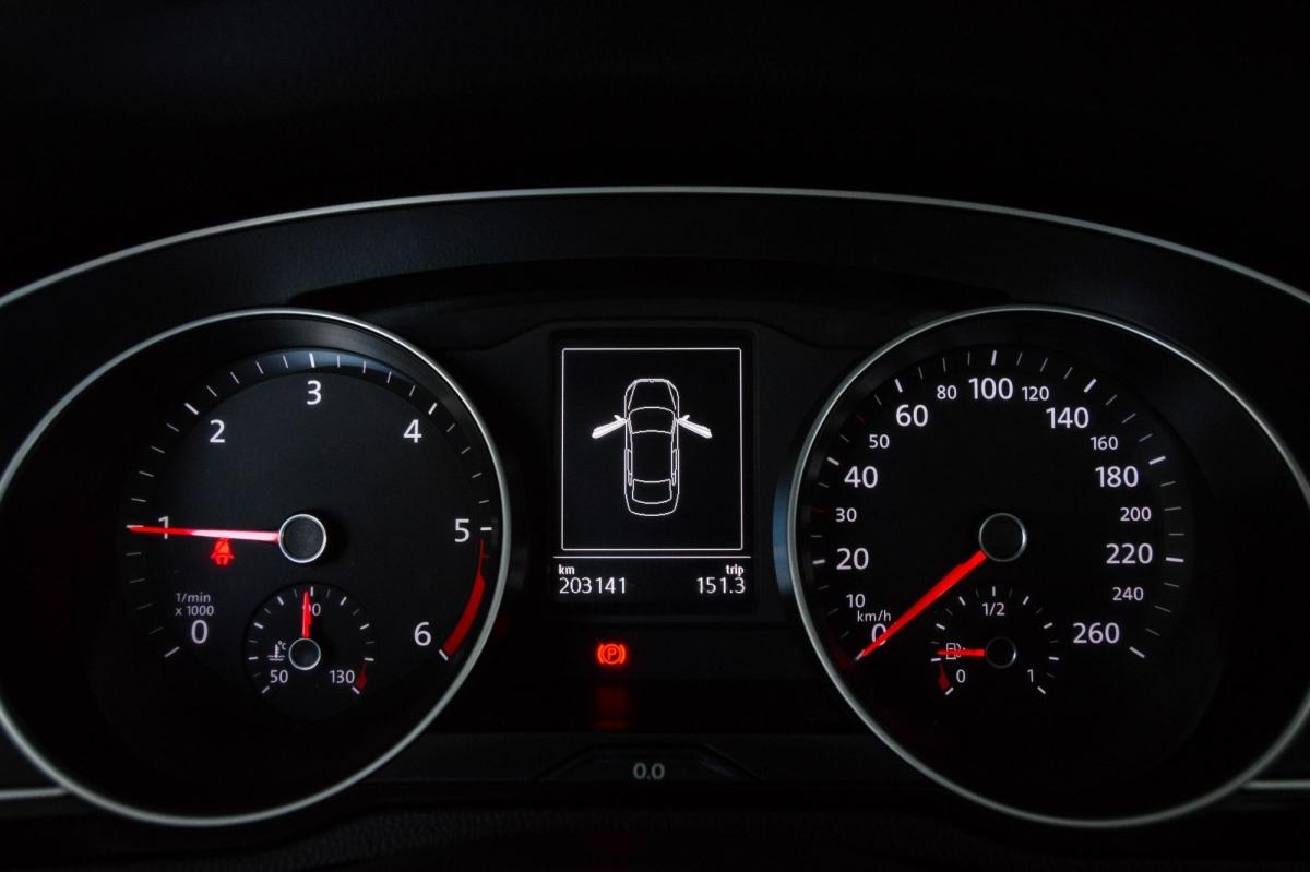 volkswagen-passat-2015-diesel-1598cc