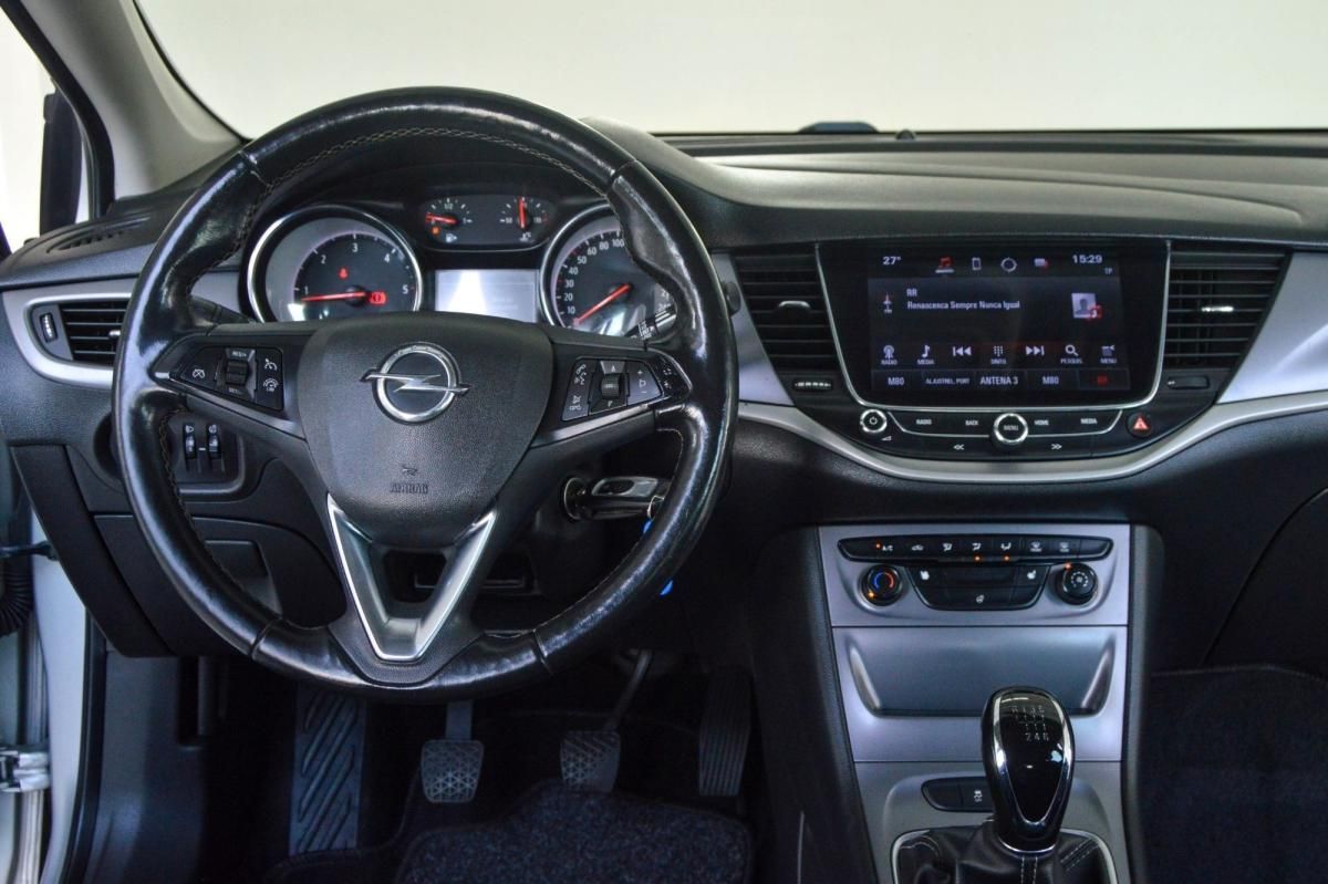 opel-astra-sport-tourer-2017-diesel-1598cc
