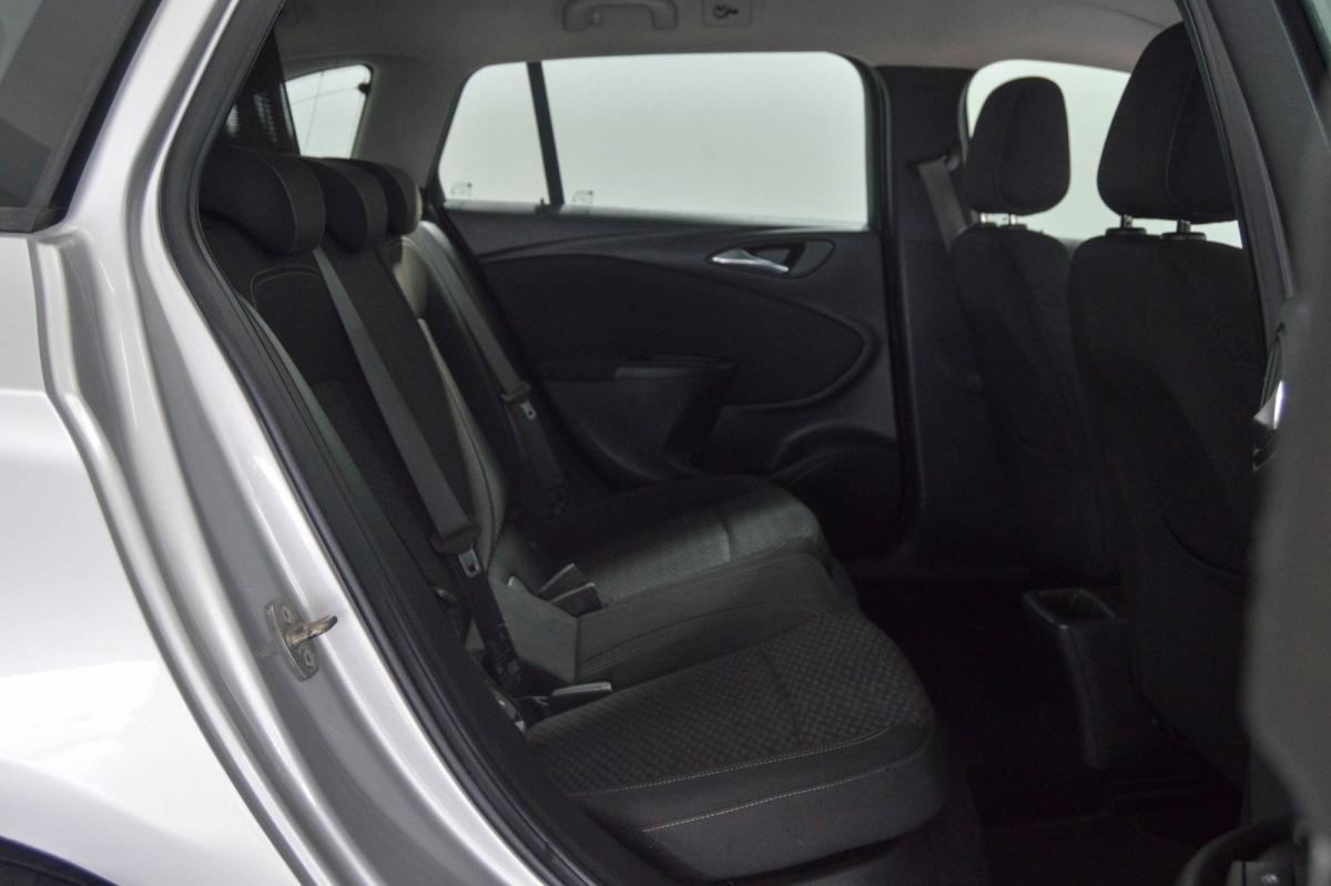opel-astra-sport-tourer-2017-diesel-1598cc