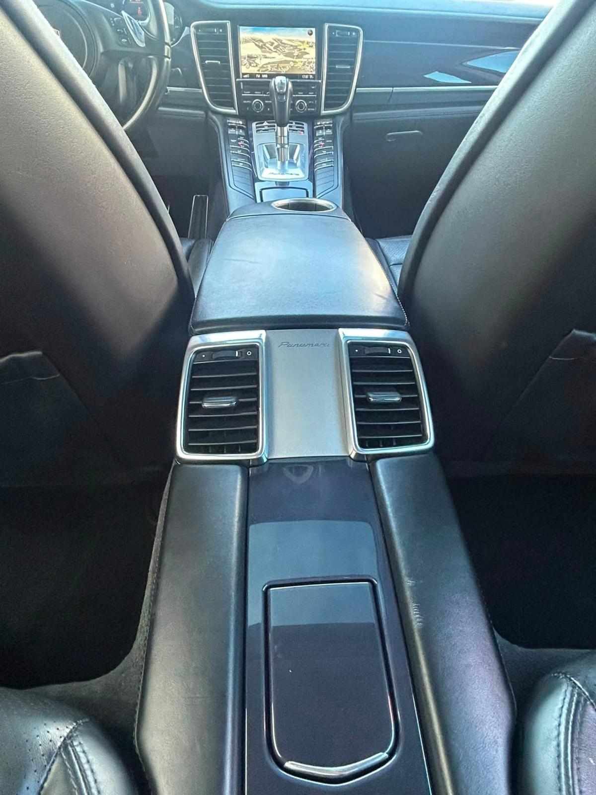 porsche-panamera-3-0-v6-2011-diesel-2967cc