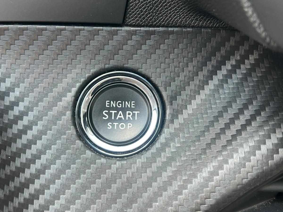 peugeot-e-2008-allure-ev-50kwh-2022-eletrico