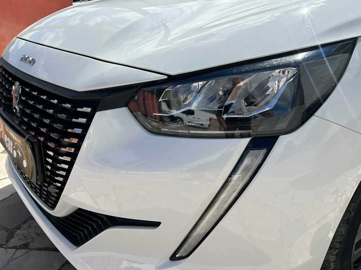 peugeot-208-1-2-puretech-2022-gasolina-1199cc