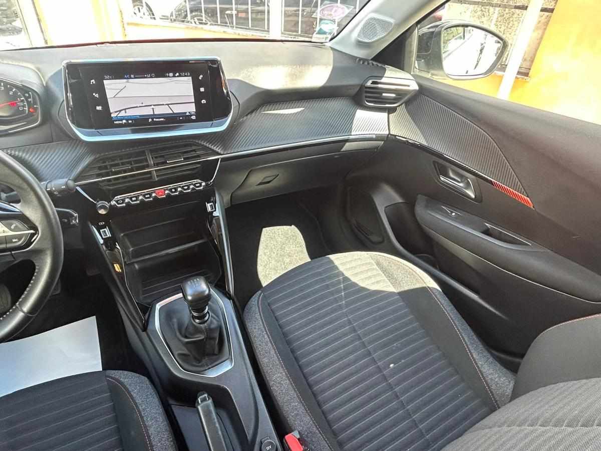 peugeot-208-1-2-puretech-2022-gasolina-1199cc