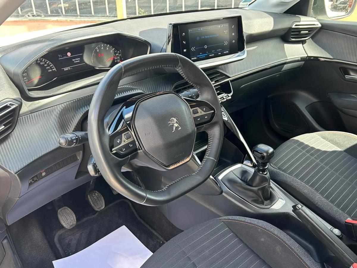 peugeot-208-1-2-puretech-2022-gasolina-1199cc