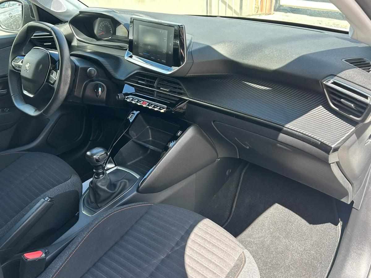 peugeot-208-1-2-puretech-2022-gasolina-1199cc