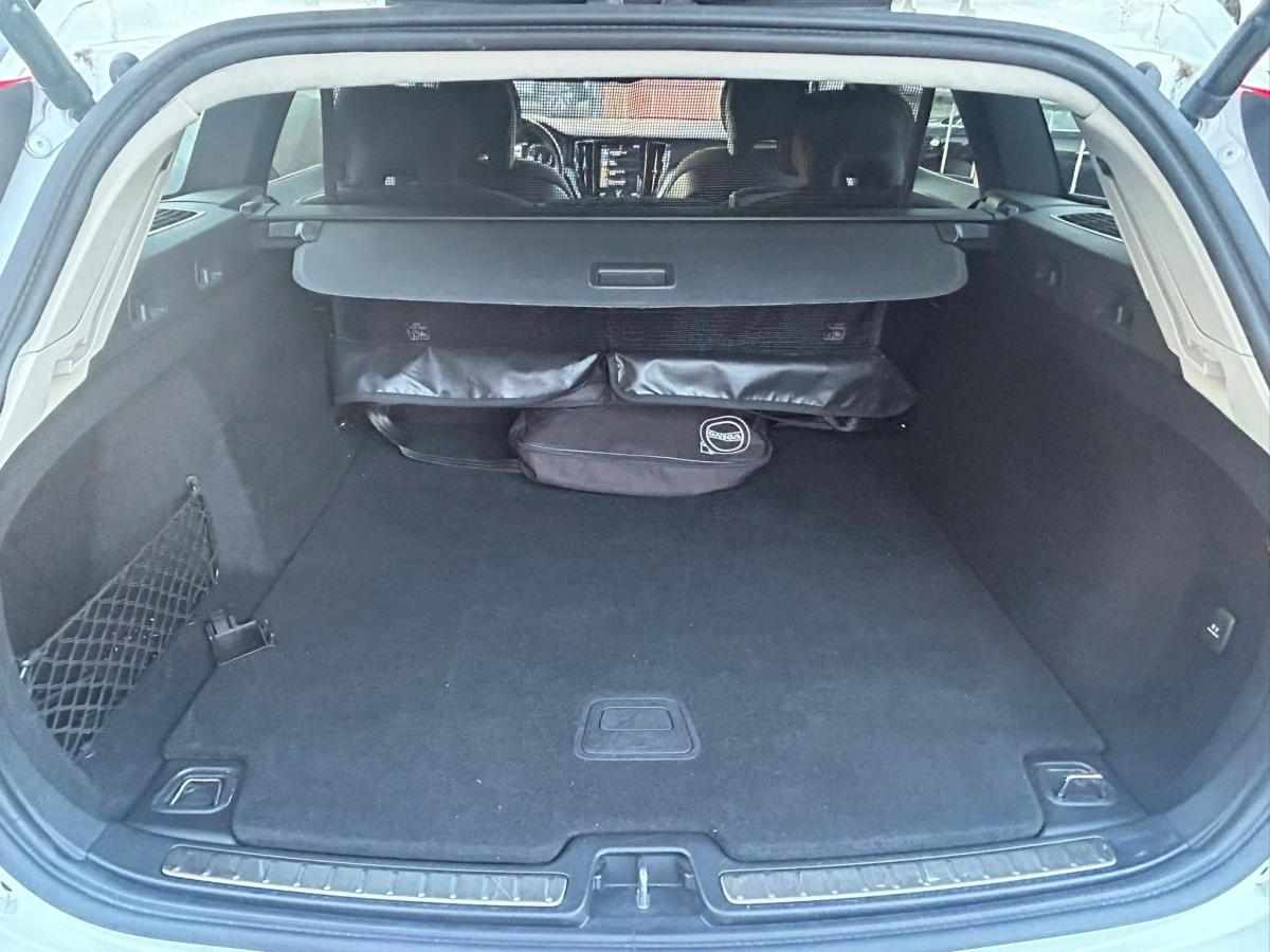 volvo-v60-t6-twin-engine-awd-2021-gasolina-1969cc