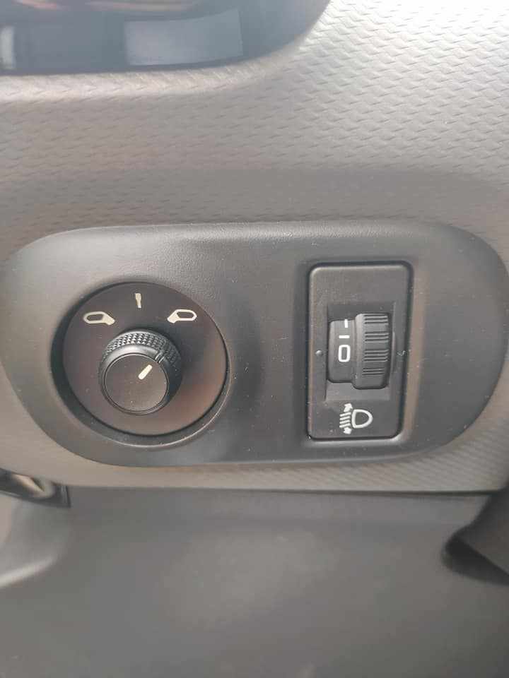 citroen-c4-cactus-1-5-bluehdi-2019-diesel-1499cc