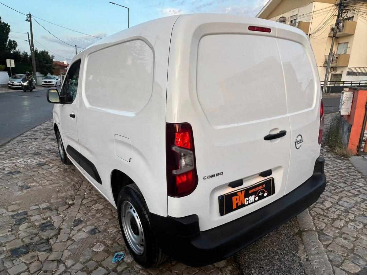 opel-combo-1-5-76cv-2021-diesel-1499cc