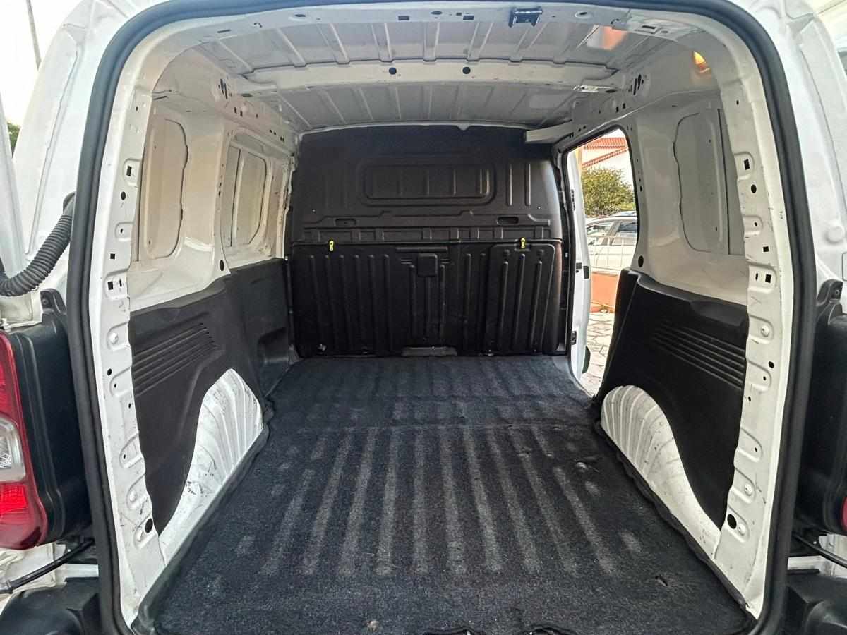 opel-combo-1-5-76cv-2021-diesel-1499cc