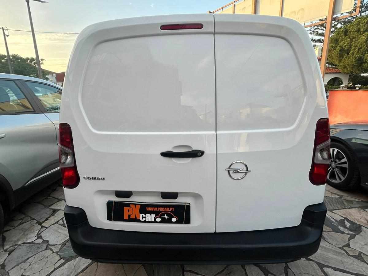 opel-combo-1-5-76cv-2021-diesel-1499cc