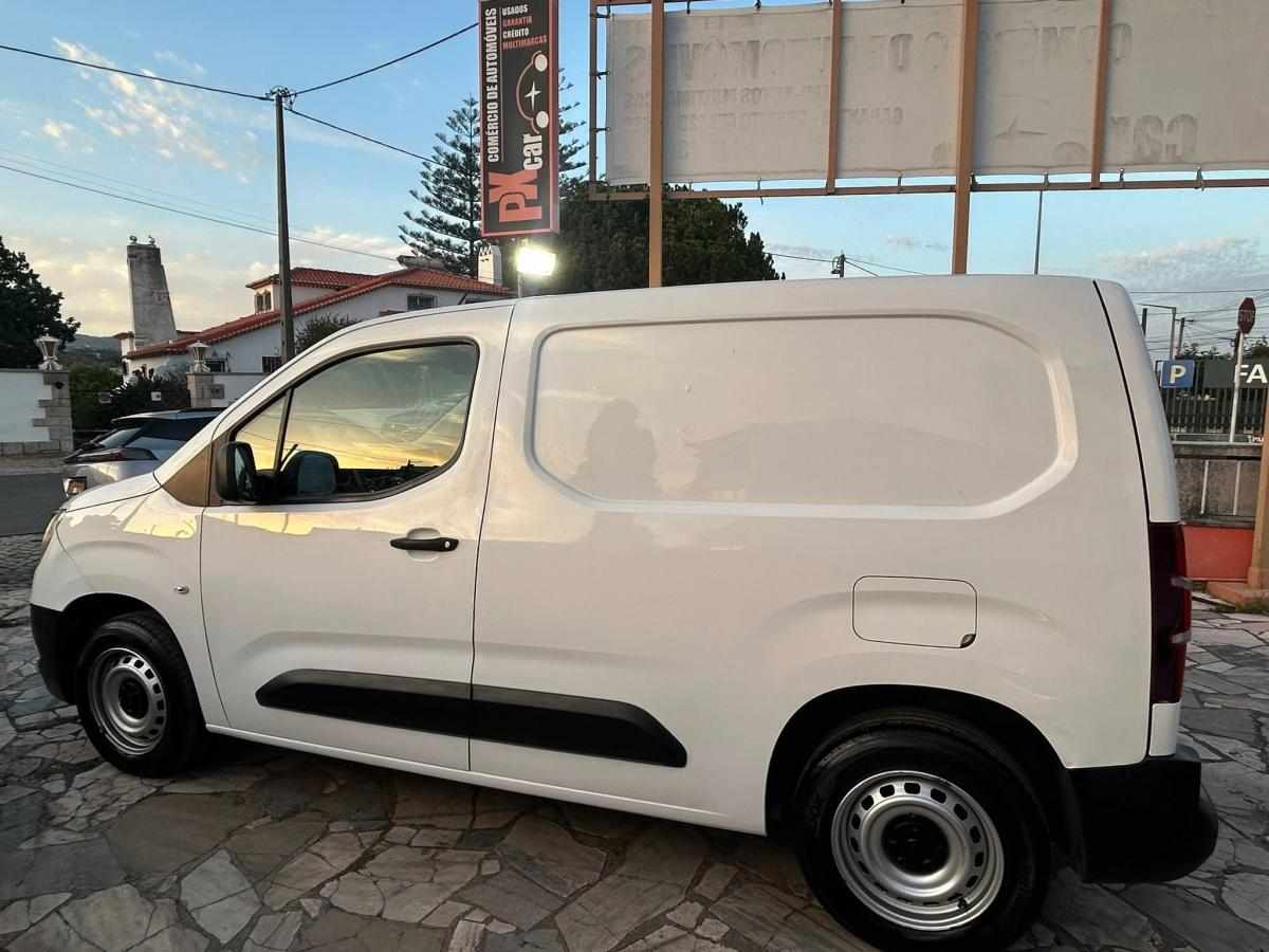 opel-combo-1-5-76cv-2021-diesel-1499cc