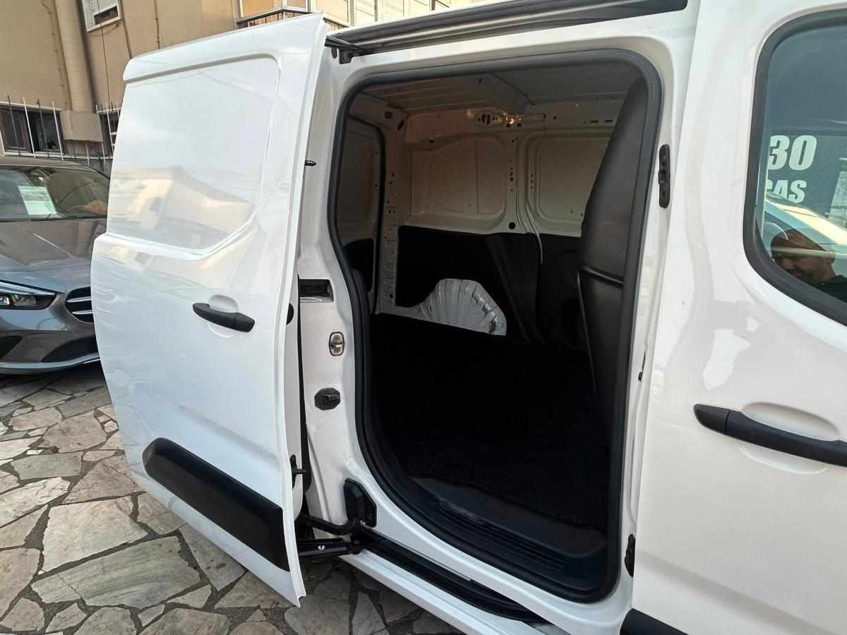 opel-combo-1-5-76cv-2021-diesel-1499cc