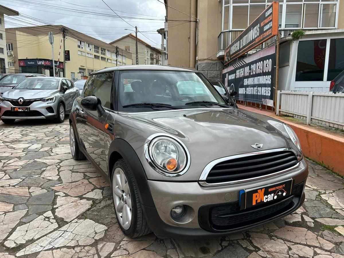 mini-hatch-one-d-2011-diesel-1598cc