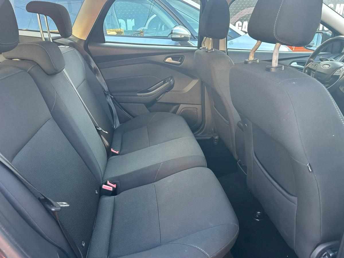 ford-focus-sw-2015-diesel-1500cc