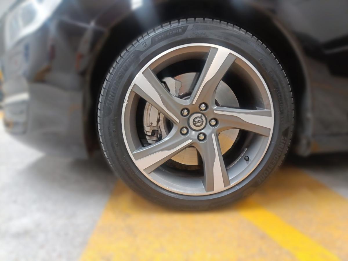volvo-v60-2013-hibrido-2400cc