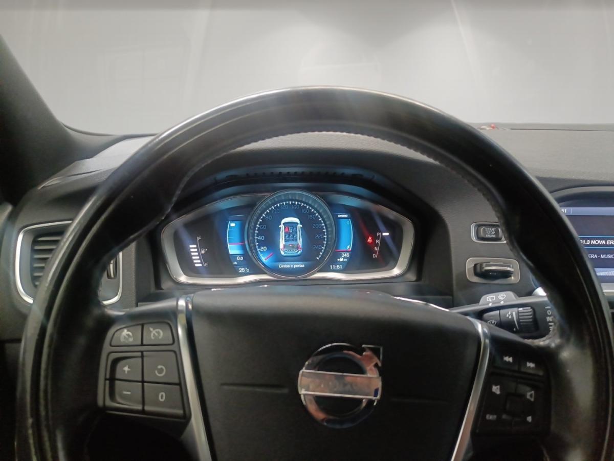 volvo-v60-2013-hibrido-2400cc