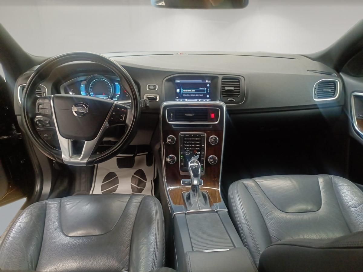 volvo-v60-2013-hibrido-2400cc