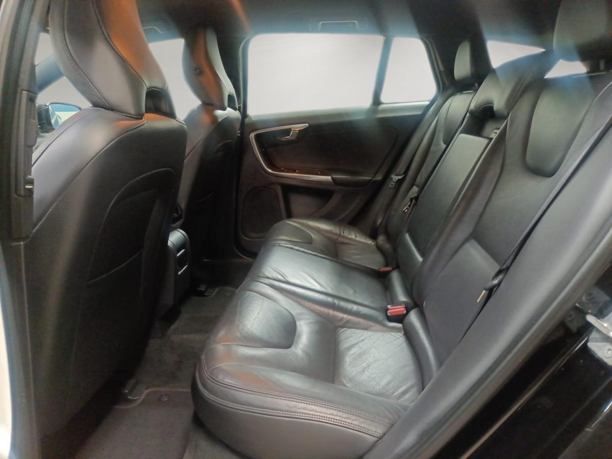 volvo-v60-2013-hibrido-2400cc