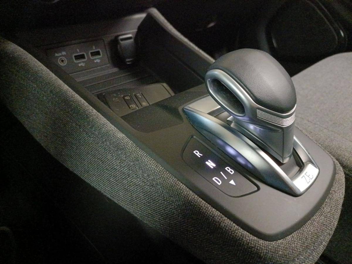 renault-zoe-2020-eletrico-0cc