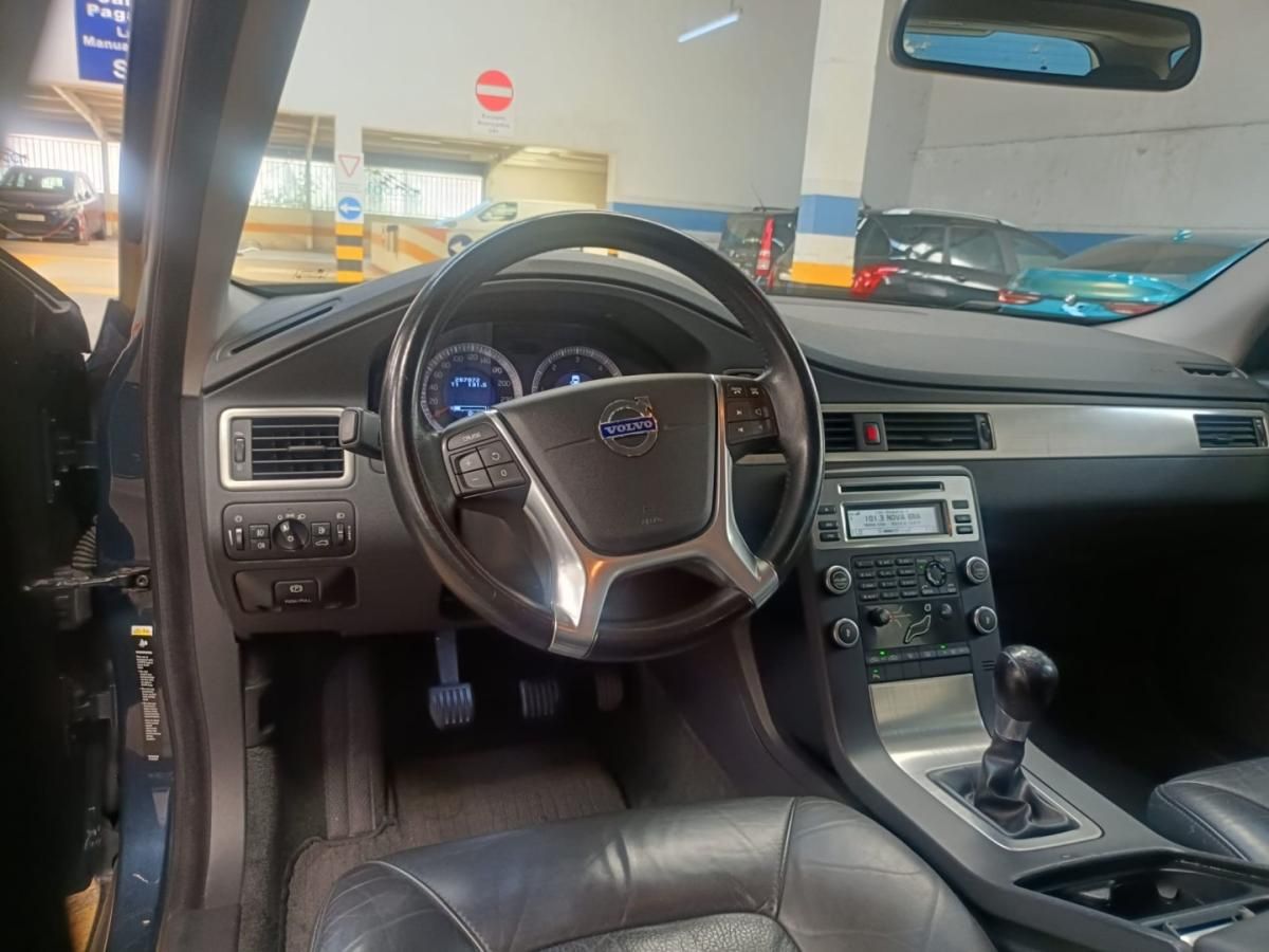 volvo-v70-2010-diesel-1560cc