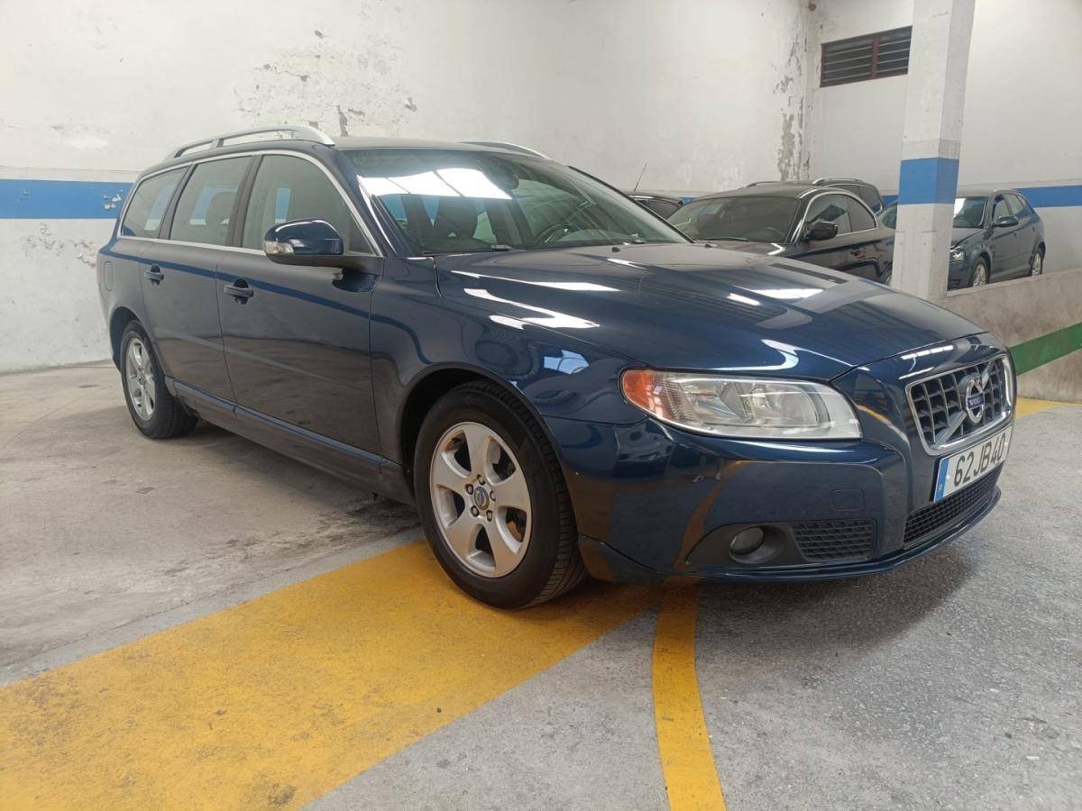 volvo-v70-2010-diesel-1560cc