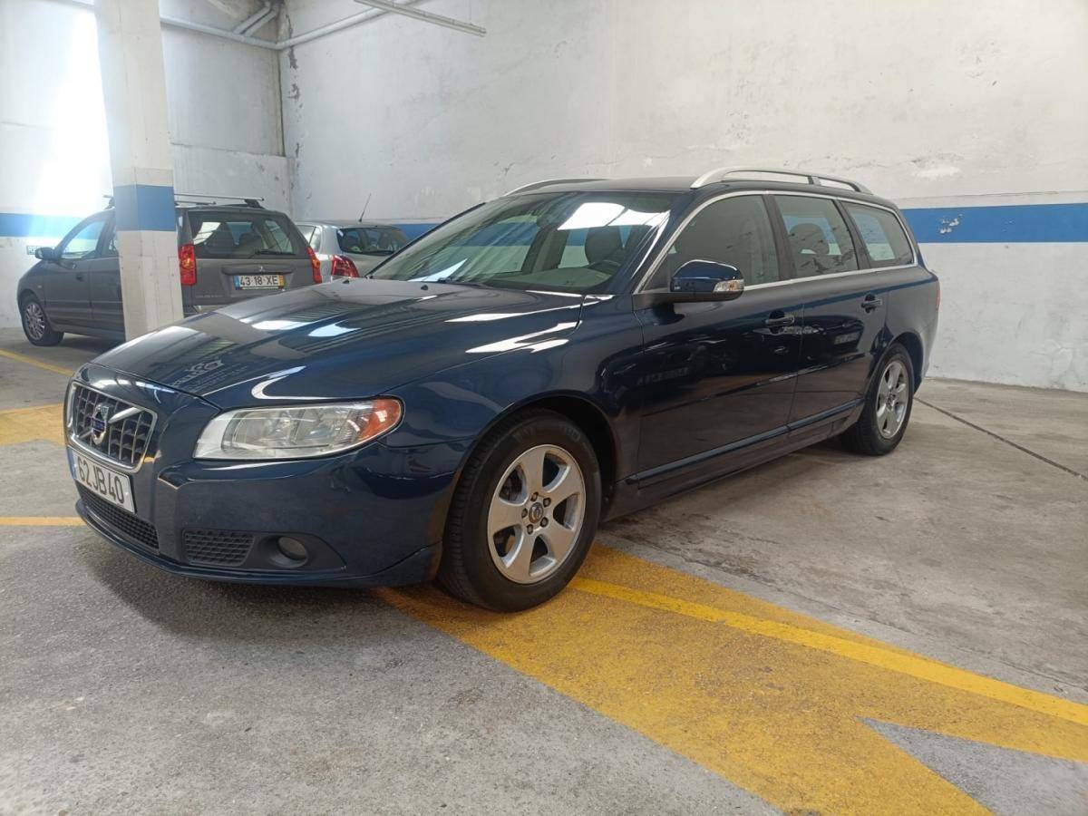 volvo-v70-2010-diesel-1560cc