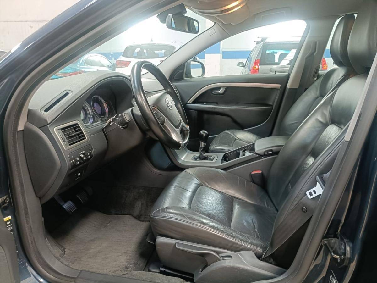 volvo-v70-2010-diesel-1560cc