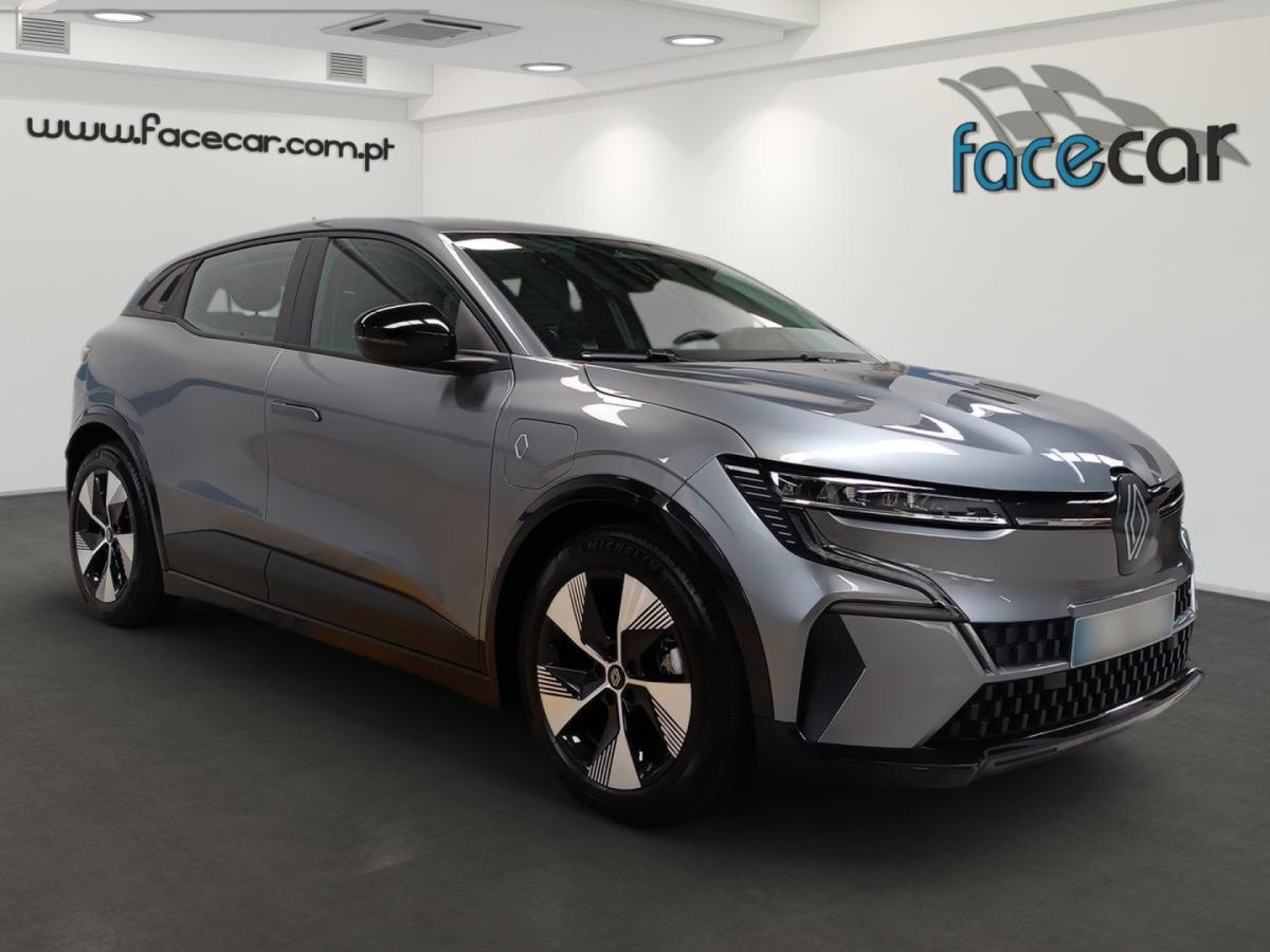 renault-megane-e-tech-2023-eletrico-0cc