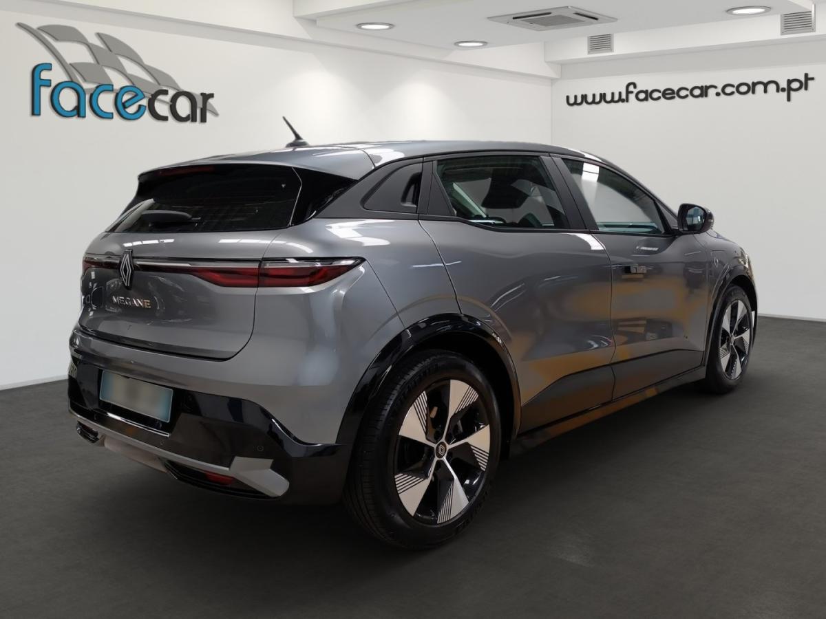 renault-megane-e-tech-2023-eletrico-0cc