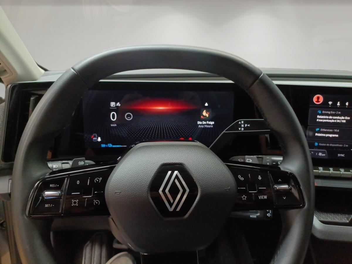 renault-megane-e-tech-2023-eletrico-0cc
