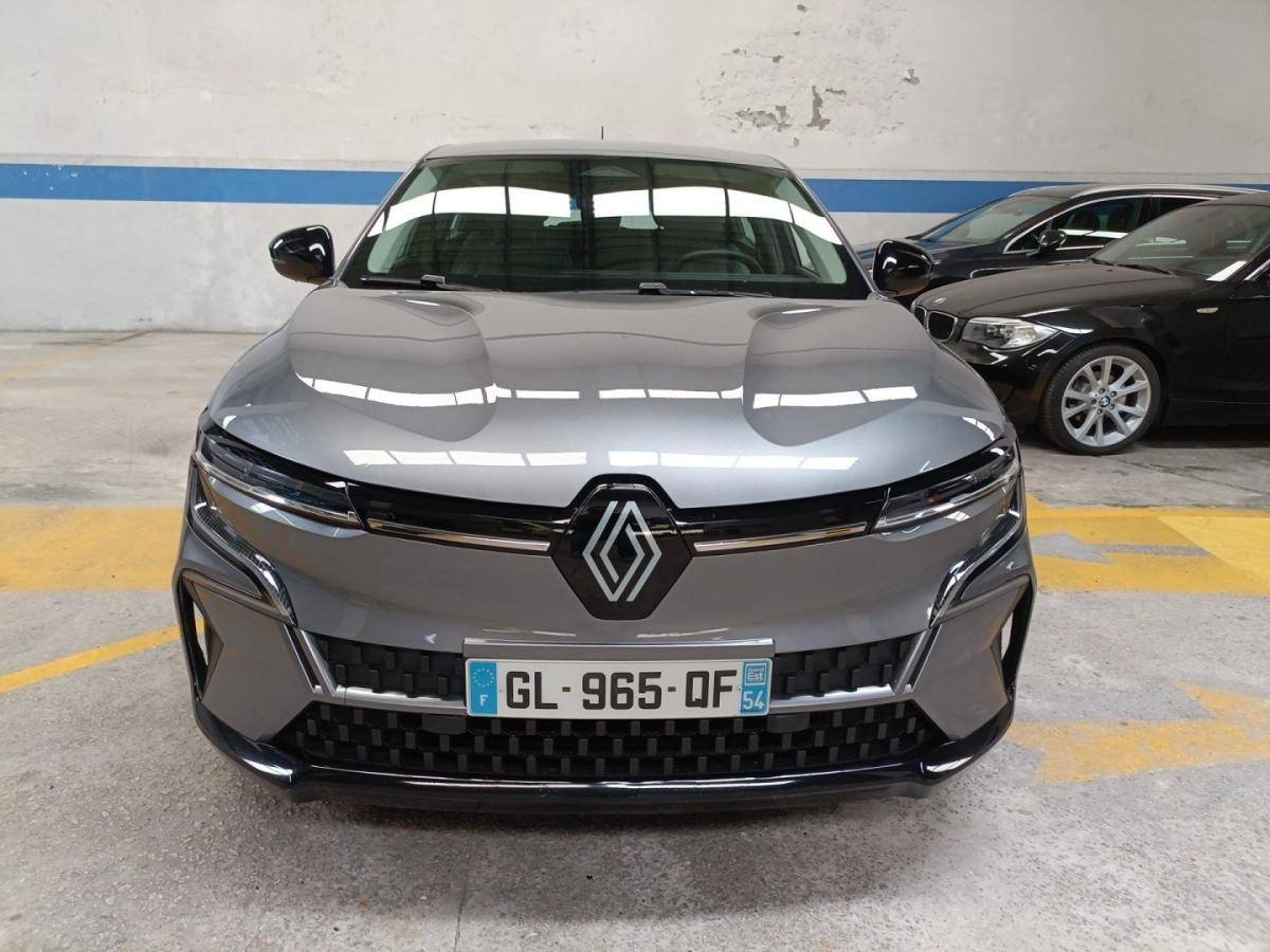 renault-megane-e-tech-2023-eletrico-0cc