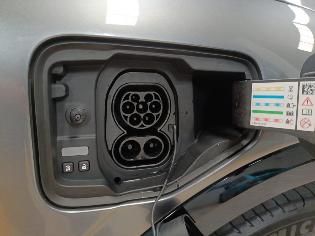 renault-megane-e-tech-2023-eletrico-0cc