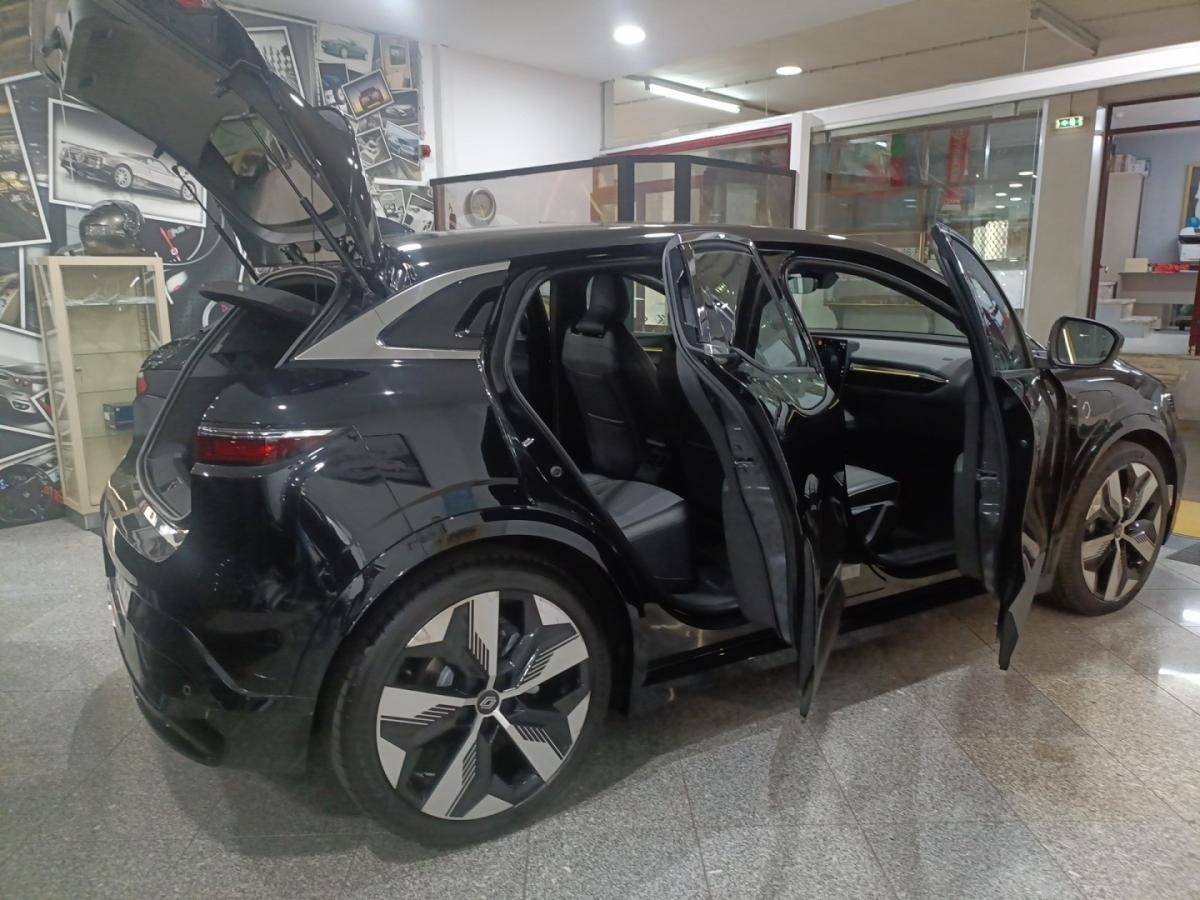 renault-megane-e-tech-2022-eletrico-0cc