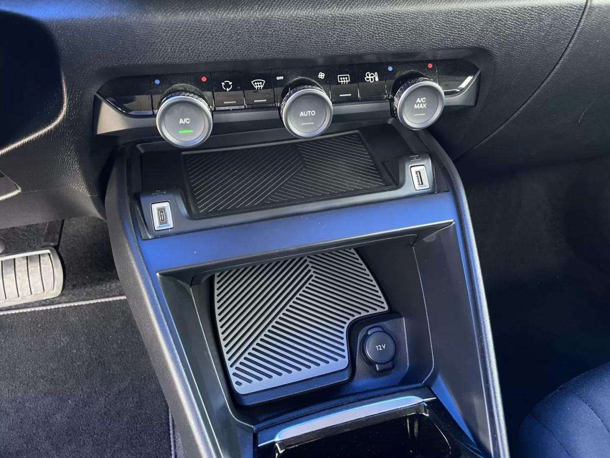 citroen-e-c4-2023-eletrico-0cc