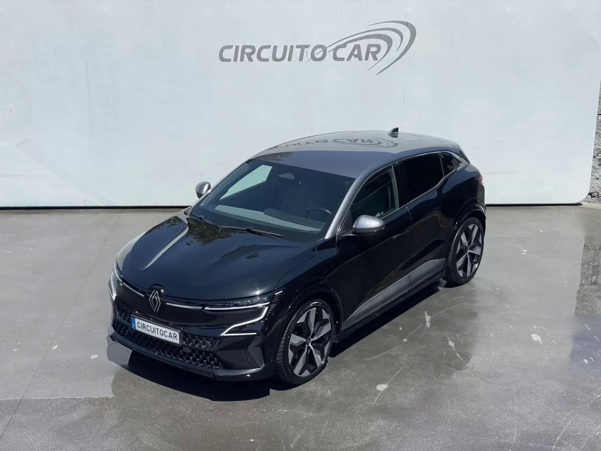 renault-megane-e-tech-2023-eletrico-200cc