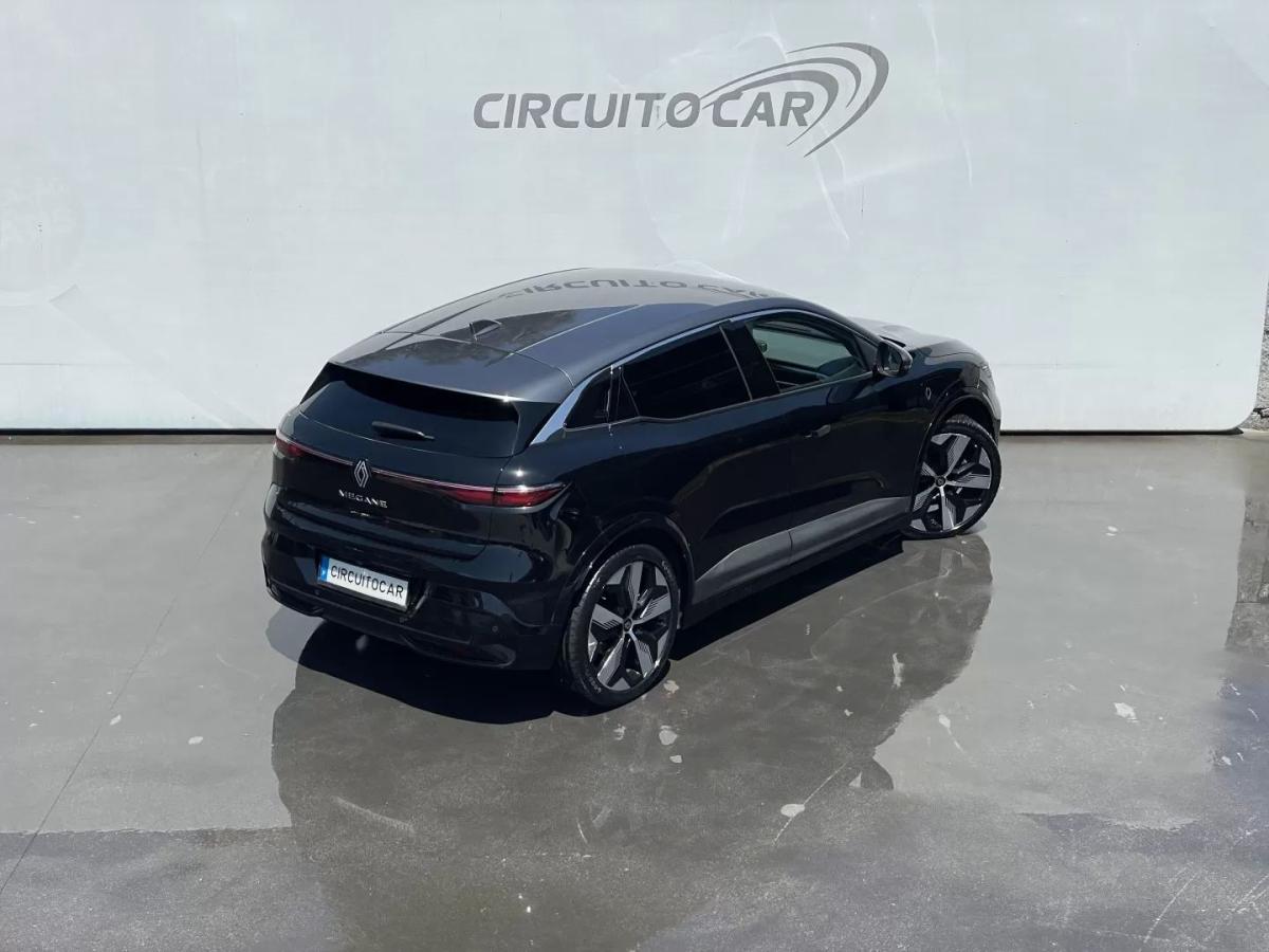 renault-megane-e-tech-2023-eletrico-200cc