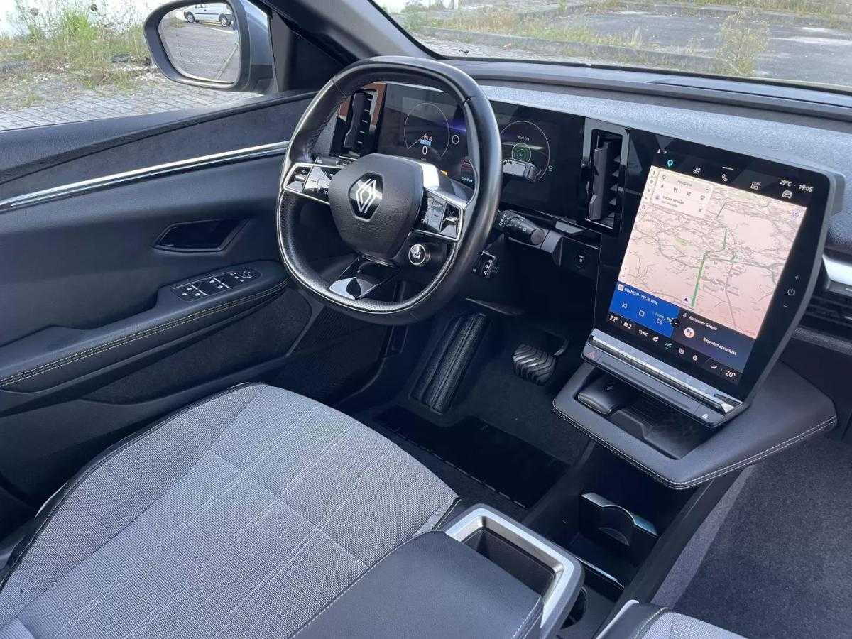 renault-megane-e-tech-2023-eletrico-200cc