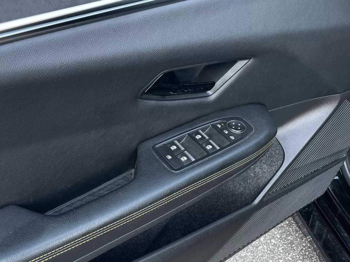 renault-megane-e-tech-2023-eletrico-200cc