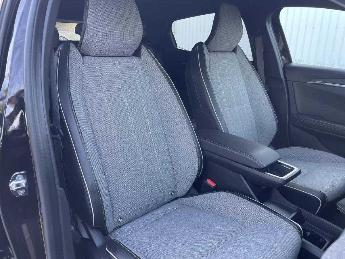 renault-megane-e-tech-2023-eletrico-200cc