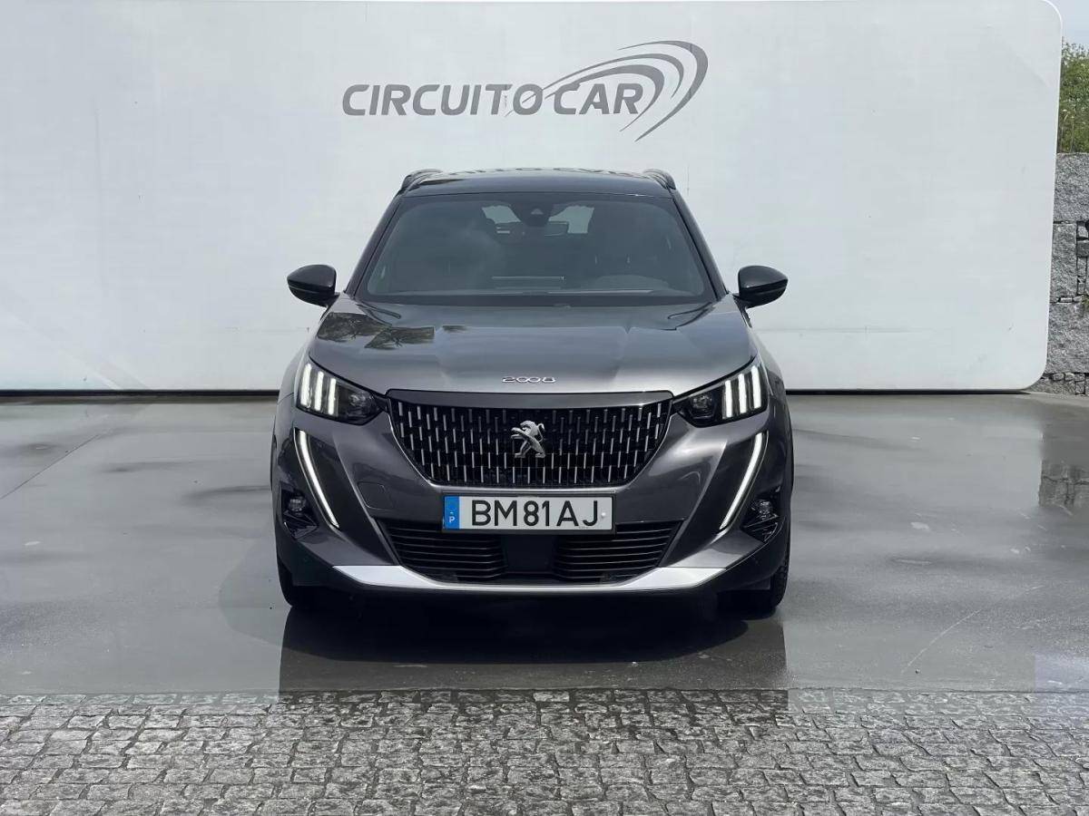 peugeot-2008-2022-gasolina-1199cc